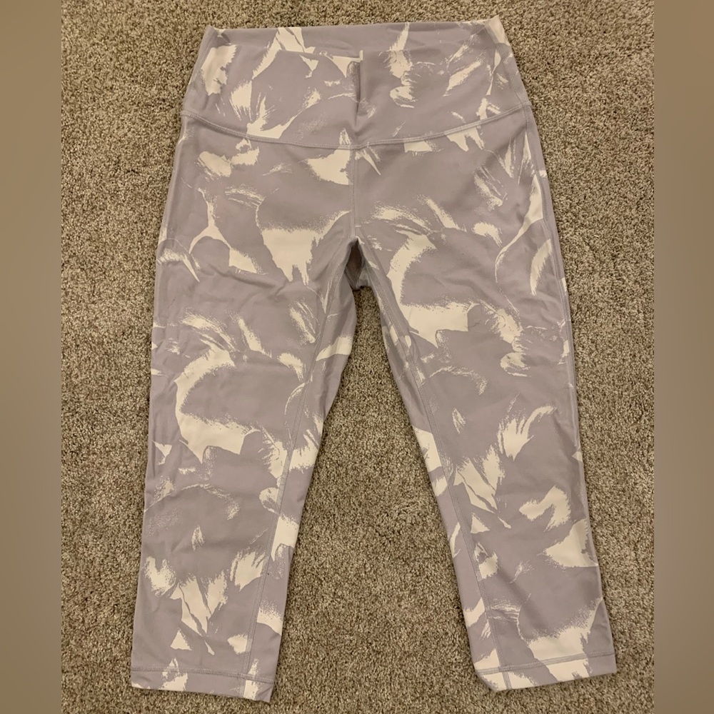 Lululemon crop leggings
